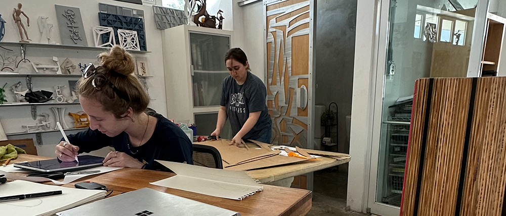 Elizabeth and Danielle working in Luis Torruella's Studio