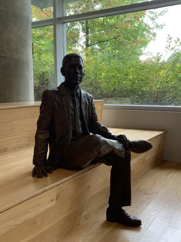 Statue